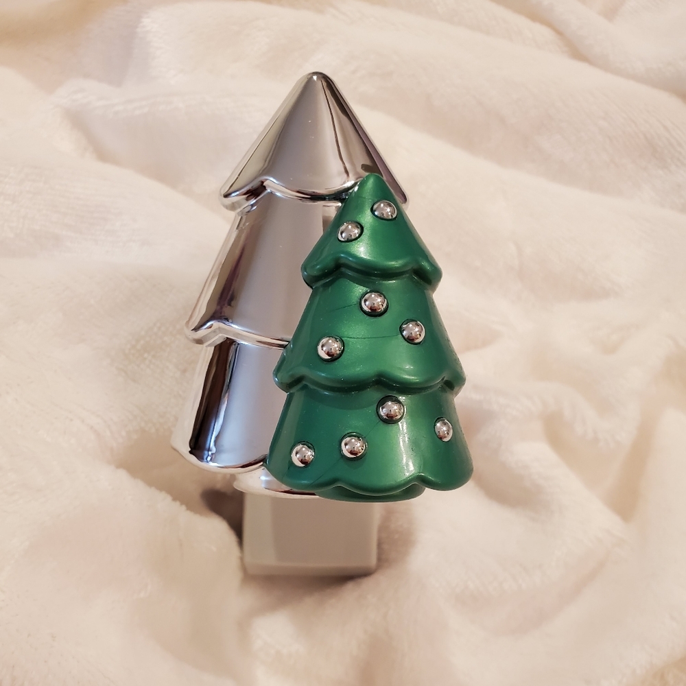 EUC - Bath & Body Works - Wallflower Modern Christmas Tree Minimalist